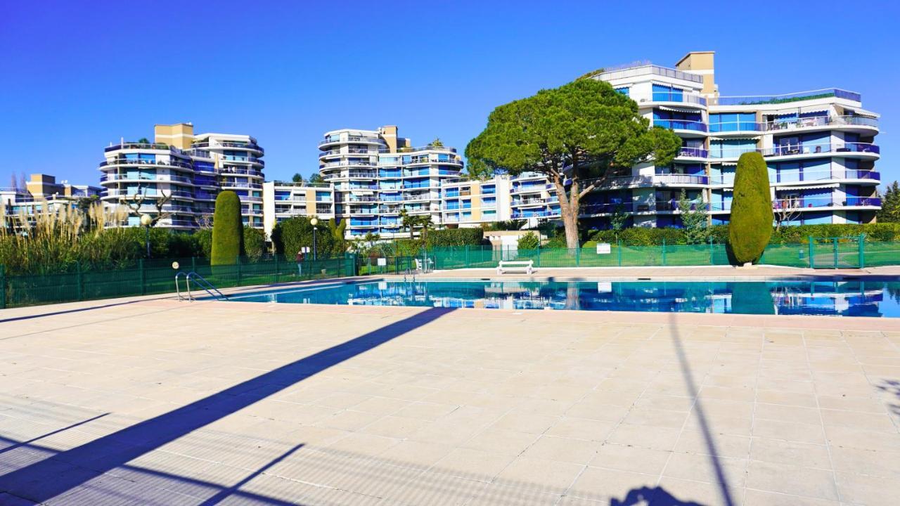 Residence Islette Du Riou Avec Piscine By Palmazur Mandelieu エクステリア 写真